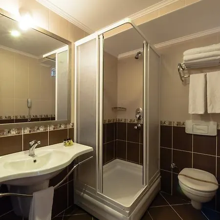 Yucelen Hotel