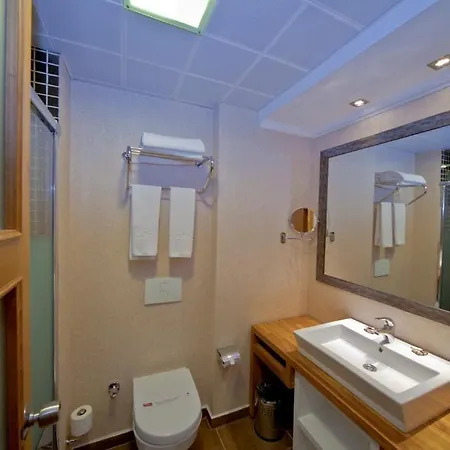 Hotel Yucelen 4*
